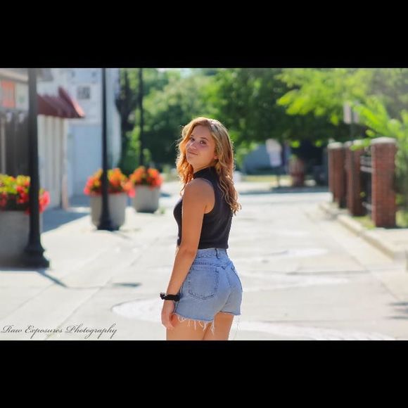 Meet your Posher, Veronica - Picture 1 of 1